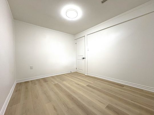 For Lease - 9 Truro Crescent, Toronto, Ontario - Photo 1