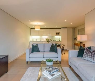 3 bedroom flat to rent - Photo 2