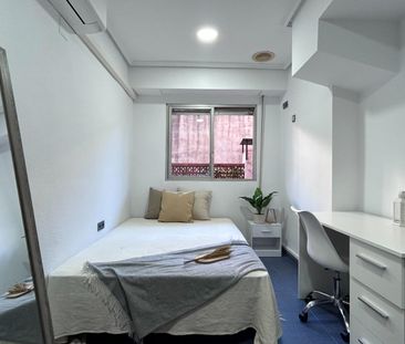 ¡Tu nueva habitación en Valencia te espera! - Photo 4