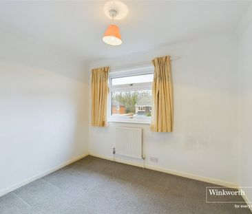 Venetia Close, Emmer Green, Reading, Berkshire, RG4 - Photo 2