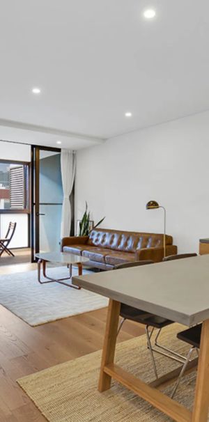 Partly Furnished Executive Apartment - Photo 1