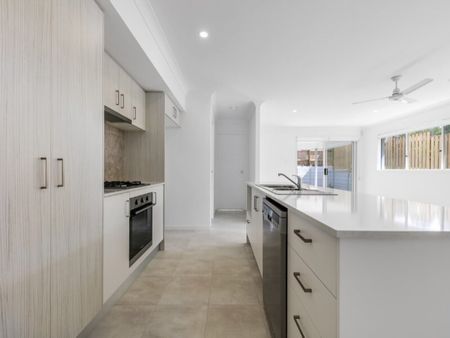 Beautiful Family Home in Orchard Estate - Photo 5