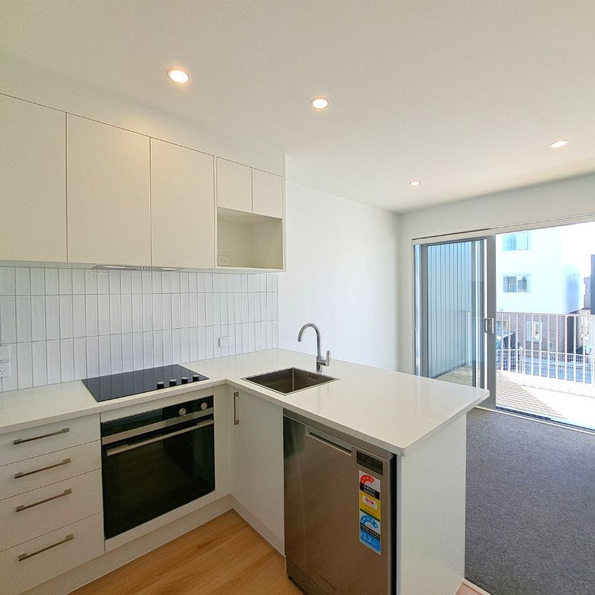 71 Ngae Place, Mangere East - Photo 1