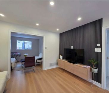 For Lease - 16 Redcastle Crescent, Georgina, Ontario - Photo 1