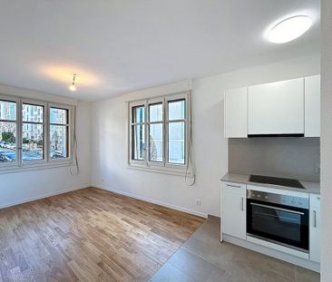Bel appartement de 2.5 pièces proche du centre-ville entièrement ré... - Photo 2