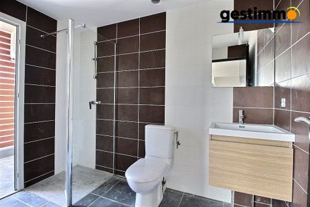 Location Appartement 1 pièce 27m² CAYENNE 97300 - Photo 3