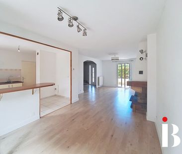 Location Maison 5 pièces 108m² ST HERBLAIN 44800 - Photo 1