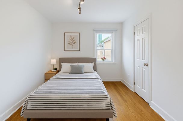 For Lease - 14 Franklin Avenue Unit# Main Fl, Toronto, Ontario - Photo 1