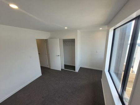 🌟 Modern, Low-Maintenance Living in Sought-After - Photo 5