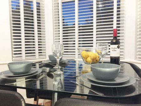 1 bedroom serviced apartment to rent - Photo 5