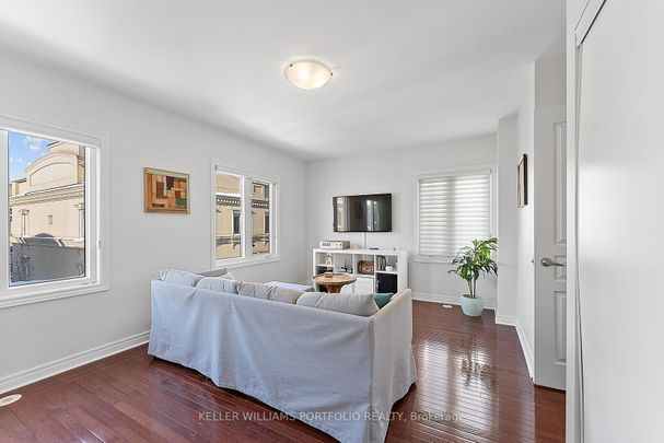 60 Carr Street #11 - Photo 1