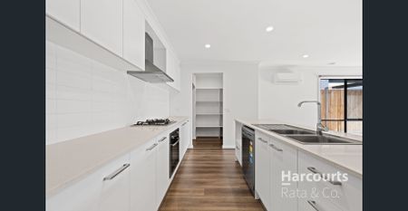 Sleek & Sophisticated - Photo 5