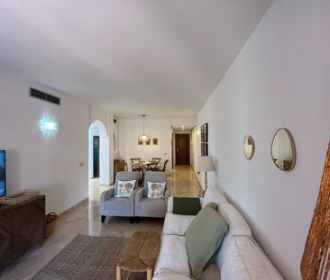 3 room luxury penthouse for rent in Marbella, Andalusia - Photo 6