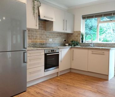 3 bedroom detached house to rent - Photo 4