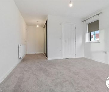 3 bedroom detached house to rent - Photo 3