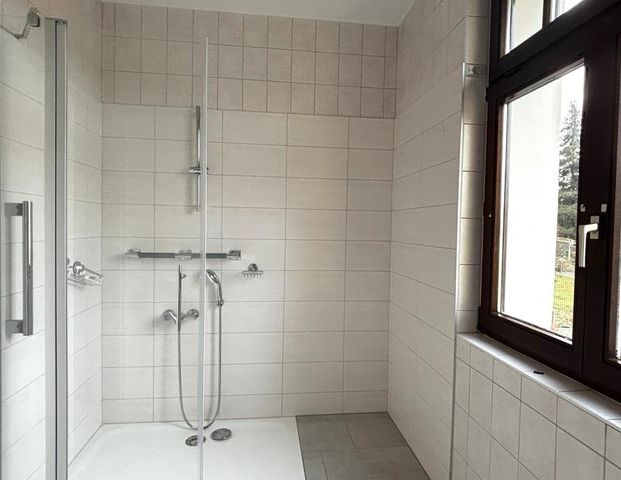 Mieter*in & Nachbar*in gesucht: renovierte, ruhige Altbau-Whg - Photo 1