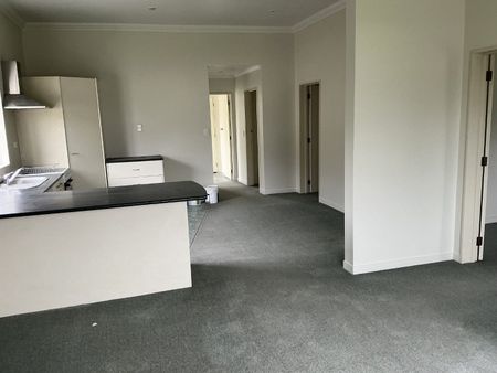 For Rent – Spacious 3-Bedroom, 2-Bathroom Home in Masterton - Photo 5