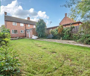 3 bedroom semi-detached house to rent - Photo 3