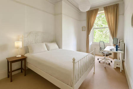 2 bedroom ground floor flat to rent - Photo 3