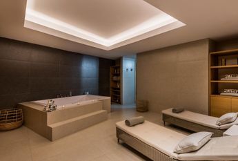 Luxury Villa for rent in Marbella Del Este, Spain