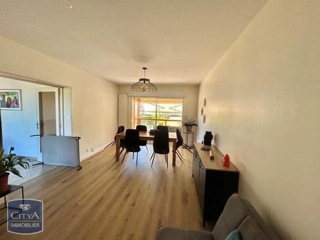 Location Maison 5 pièces 143m² CHATENOY LE ROYAL 71880 - Photo 3