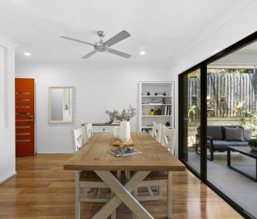 Stylish Townhouse with Exceptional Outdoor Living - Photo 3