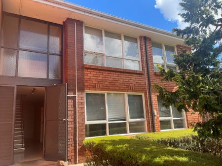 2 / 46 Rosstown Rd, Carnegie - Photo 3