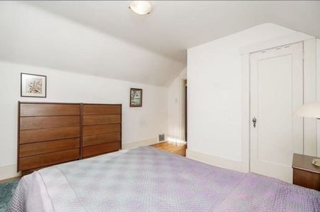 2000 West 43rd Avenue apartment — Vancouver, BC (4-Bedroom) - 4 Bedroom - Photo 5