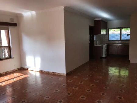 “LOW MAINTENANCE 2 BEDROOM UNIT - PERFECT LOCATION” - Photo 4