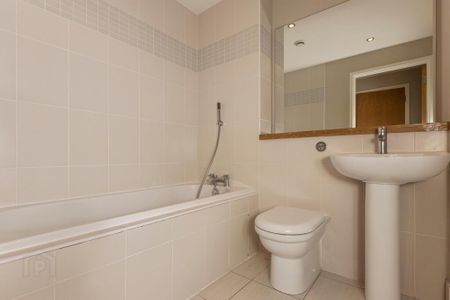 4-06 Obel, 62 Donegall Quay, Belfast City Centre, Belfast, BT1 3NH - Photo 5