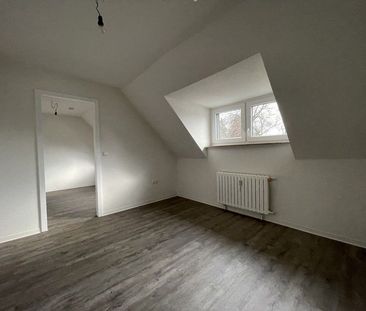 Das Glück hat ein Zuhause: ansprechende 2,5-Zi.-DG - Photo 4