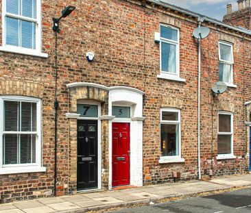 2 bedroom terraced house to rent - Photo 2