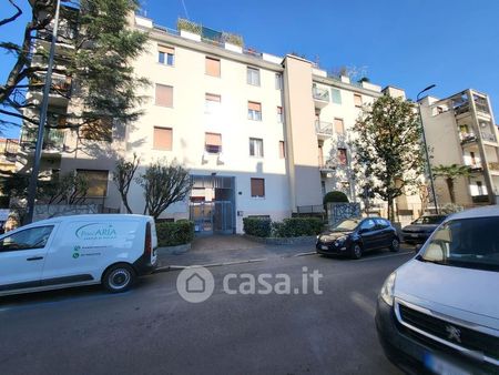 Bilocale in Affitto in Via Legnone 90 a Milano - Photo 2