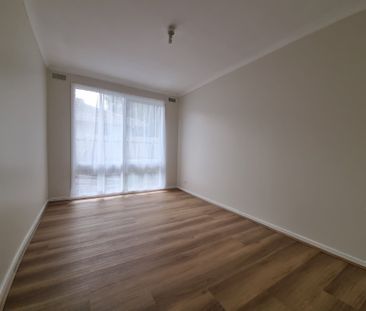 2 Bedroom Unit Freshly Renovated inside - Photo 1