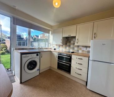 3 bedroom terraced house to rent - Photo 3