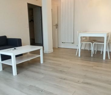 Location Appartement 2 pièces 56m² - Photo 5