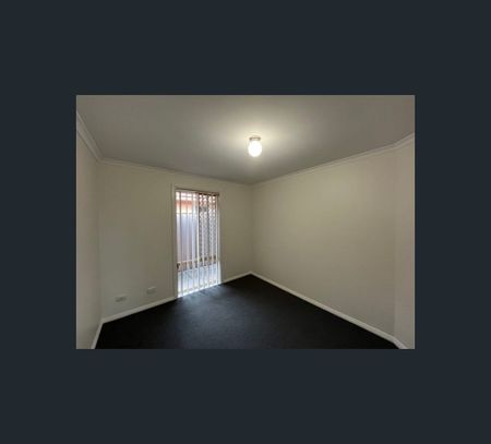 32 Needlewood Court, Craigmore, SA 5114 - Photo 4