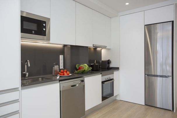 Moderna vivienda de un dormitorio en alquiler - Photo 1