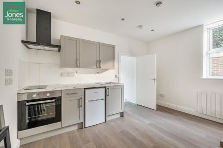 Studio to rent - Photo 3