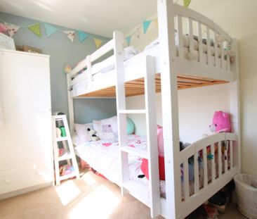 4 bedroom detached house to rent - Photo 6