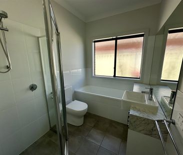 Beautiful high quality home - Photo 1