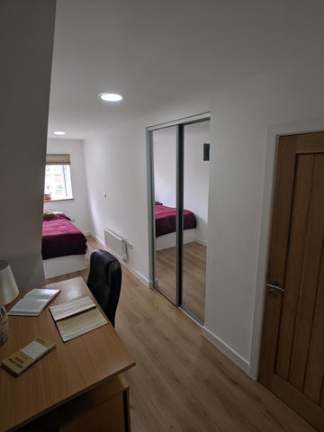 6 NORTH ROAD BILLS INC. - Photo 2