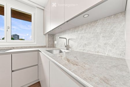Erstvermietung nach Totalsanierung – 4½-Zimmer-Wohnung in Hünenberg - Photo 4