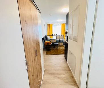 Hochwertig möbliertes Neubauapartment im Seetor City Campus - Photo 1