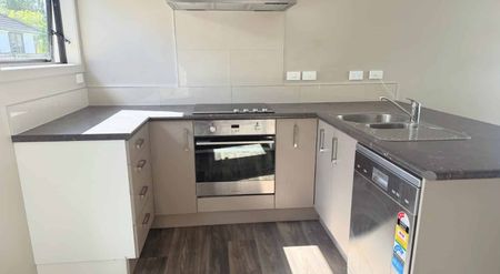 2 bedroom house in Fairfield - Photo 5