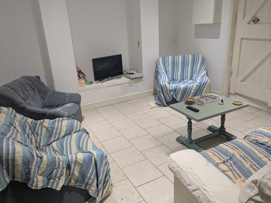 2 bedroom house to rent - Photo 1