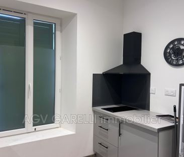 Location Appartement 1 pièce 25m² TOULON 83000 - Photo 4