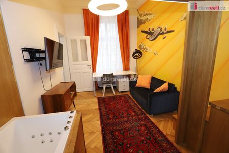 Pronájem bytu 1+1 32 m², Hálkova 1669, Praha - Photo 2