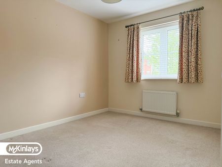 THREE BEDROOM END OF TERRACE - Photo 3