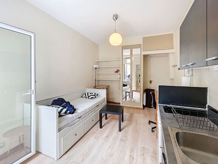 STUDIO MEUBLÉ DE 16.30m² - Photo 5